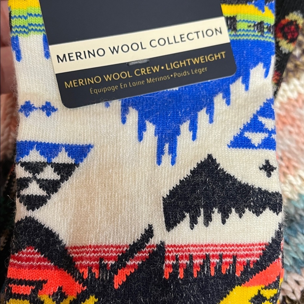 New Pendleton Nehalem socks new with tags - Picture 2 of 4